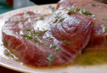 How to Choose the Freshest Yellowfin Tuna Steaks